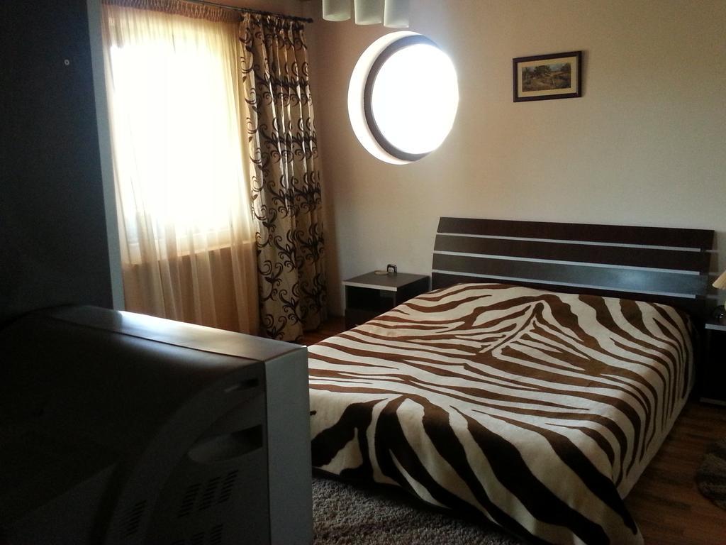 Pension Ambiance Iasi Exterior photo